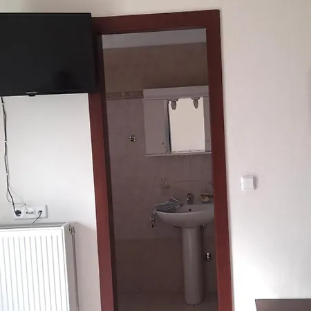 Kastri Hotell 3*